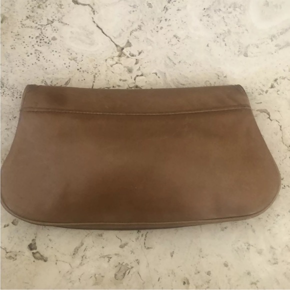 Tory Burch Light Brown Leather Purse Gold Logo Foldover Clutch Bag Handbag. - Picture 7 of 10